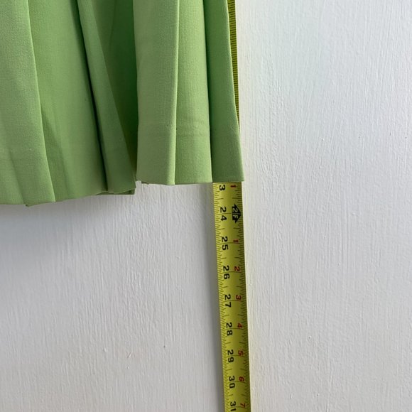 Beautiful Green Skirt - Perfect for Spring/Summer! - Picture 11 of 13
